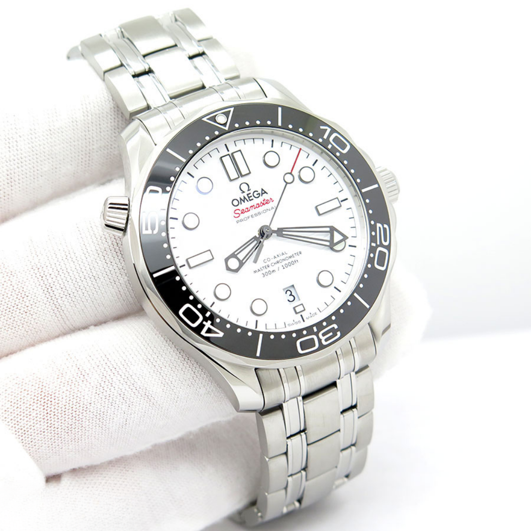 Omega Seamaster Diver White