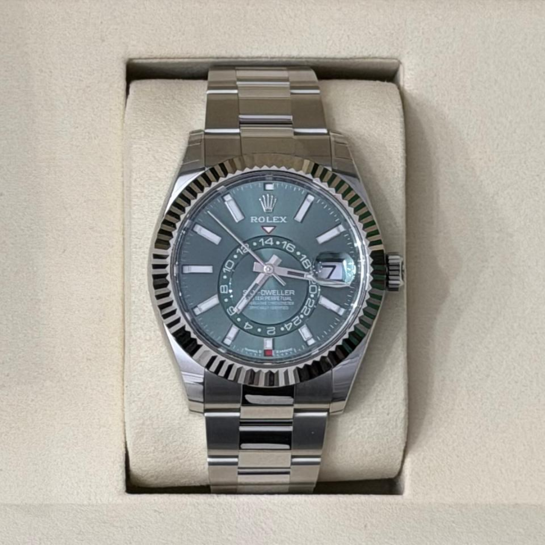 Rolex Sky-Dweller Oystersteel Green